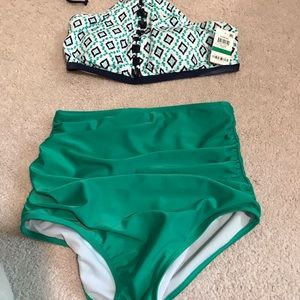 NWT Macy’s swimsuit 2 pieces, size L